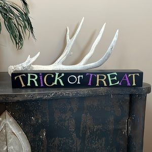 TRICK or TREAT Block Sign